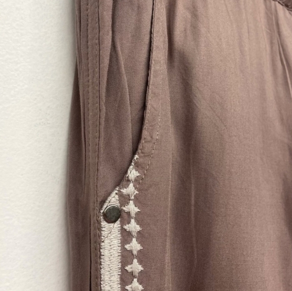 Sundance Wide Leg High Waist Drawstring Embroidered Pants Brown Size XL - Picture 4 of 15